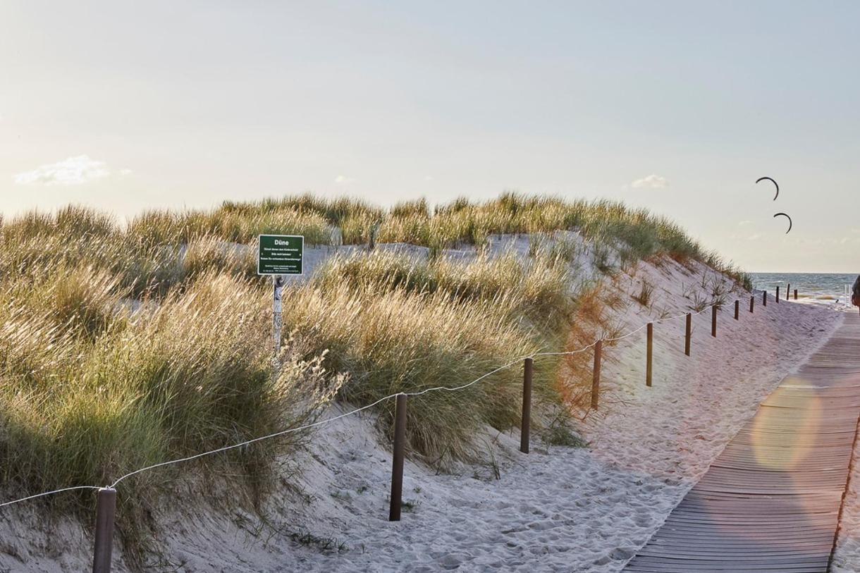 Baltic Hideaways Beach Hotel Warnemuende Rostock Bagian luar foto